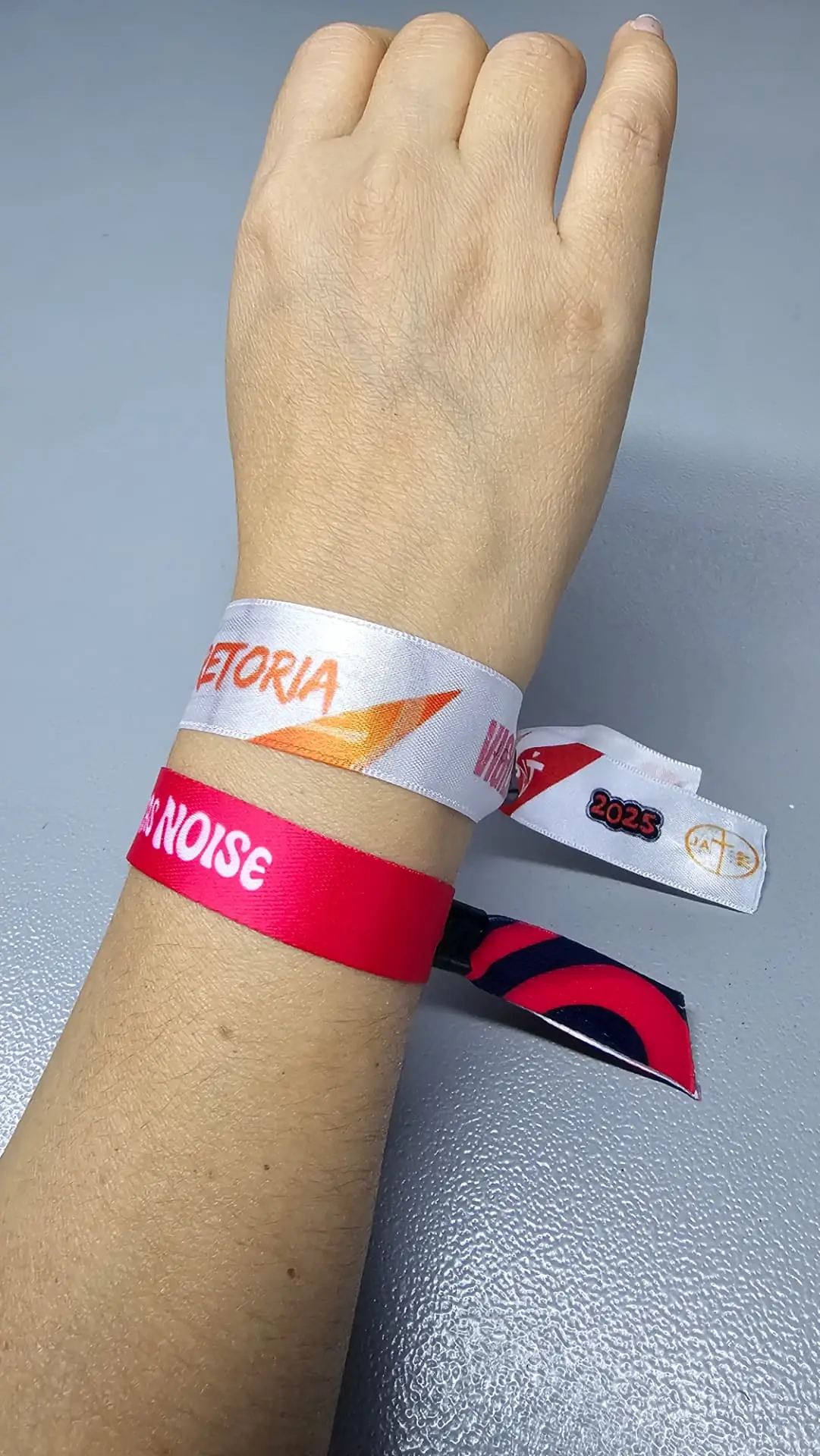 Pulseiras no pulso